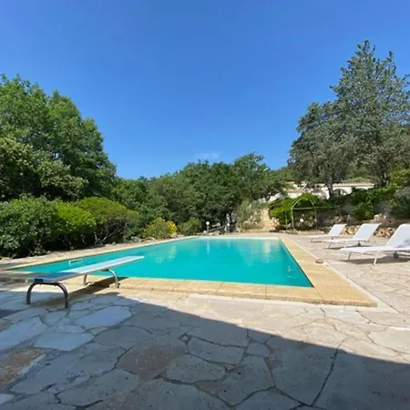 Casa de Férias Maison En Pleine Nature -domaine Des Mille Pierres *